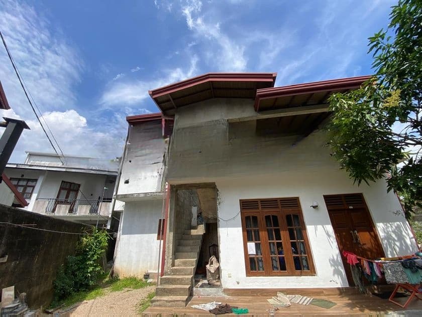 Two Story House For Sale In Boralesgamuwa Raththanapitiya