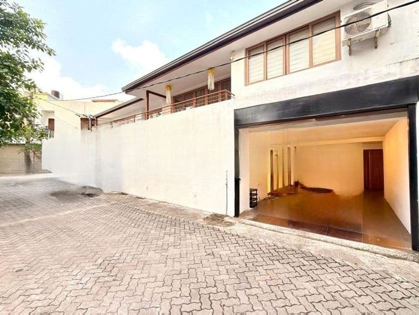 Spacious 2-Storey House for Sale – Nugegoda