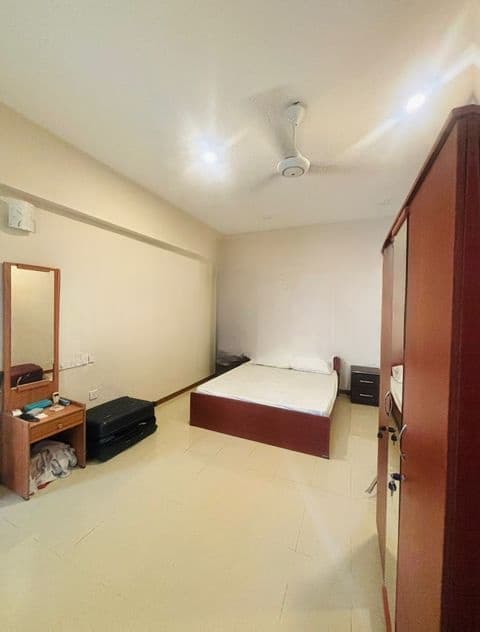 REGENT RESIDENCIES FURNISHED APARTMENT FOR SALE MOUNT LAVINIA CHI2465