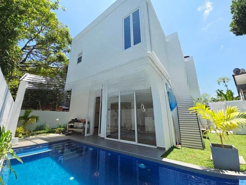Architecture Designed Luxury 3 Storey House for Sale in Piliyandala Town