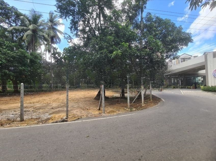270 Perches of Commercial Land for Sale in Malabe
