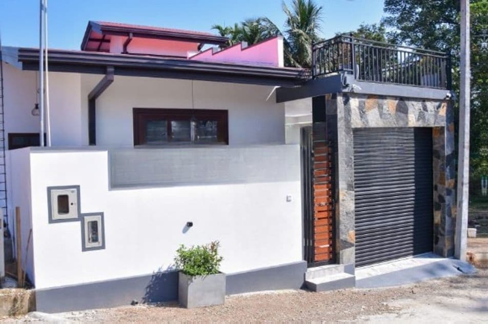 Brand New Single Storey House for Sale in Athurugiriya