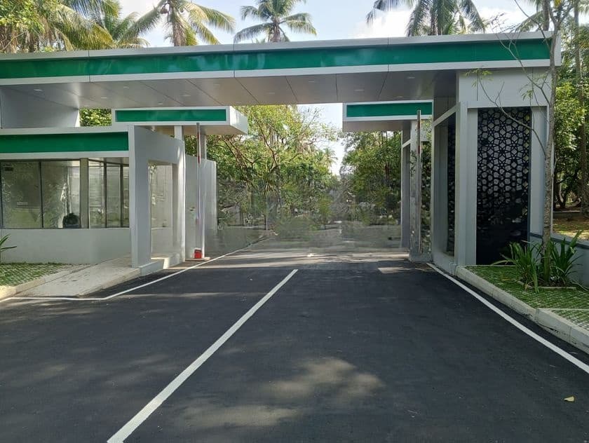 Land In Yakkala Town