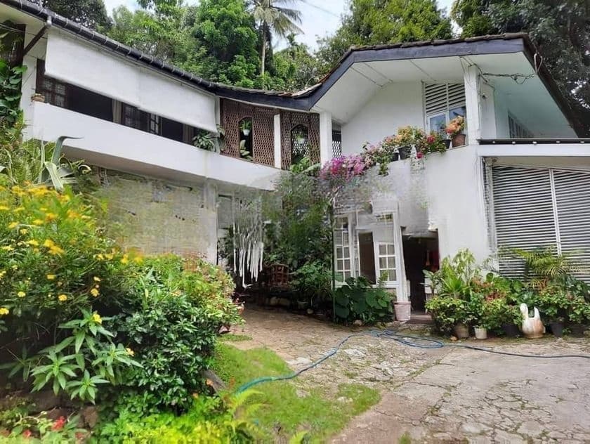Architecturally Designed Bungalow in Aniwatte, Kandy