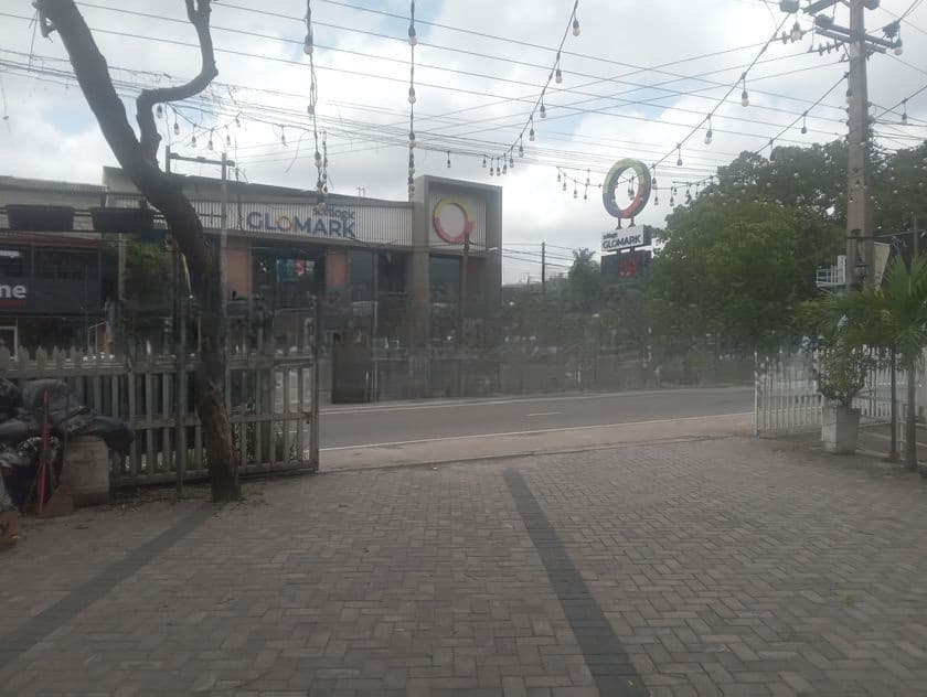 Two Story Building for Rent Makumbura