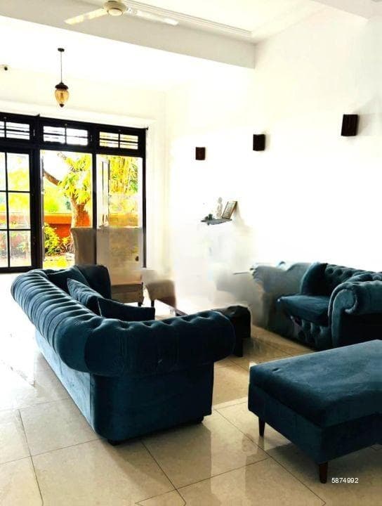 Elegant Fully Furnished 4-Bedroom Luxury Home for Rent – Madiwela, Kotte