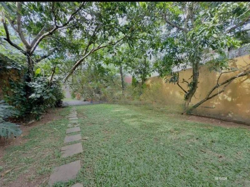 14.5 perches land with house for sale in Colombo 5 for Rs. 15 million (per perch)