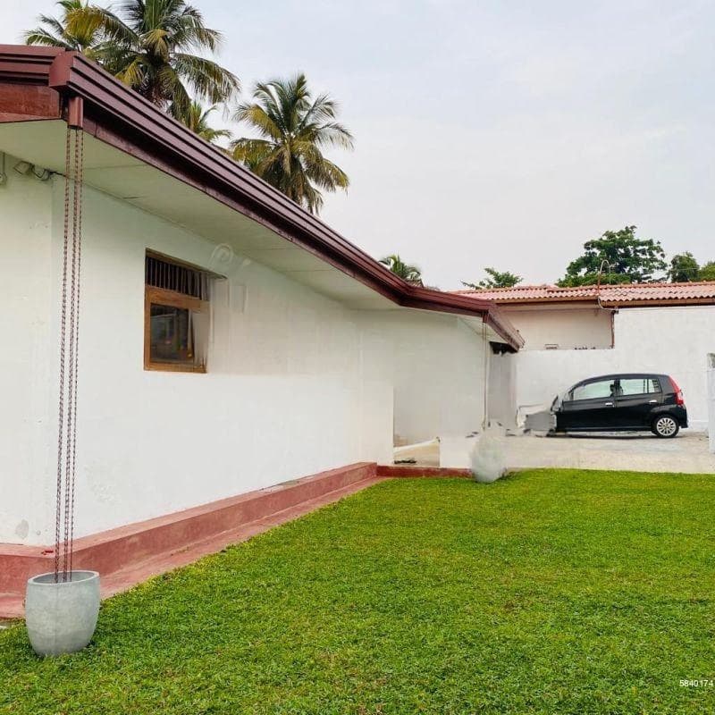 3 Bedroom house for sales in Boralesgamuwa for Rs. 43.5 million (Negotiable)