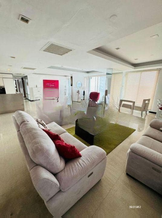 Monarch - 04 Bedroom Furnished Apartment for Sale in Colombo 03 (A4984)