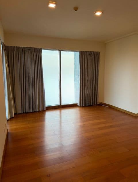 3BR Apartment for Rent at OGF Residencies,Colombo 02