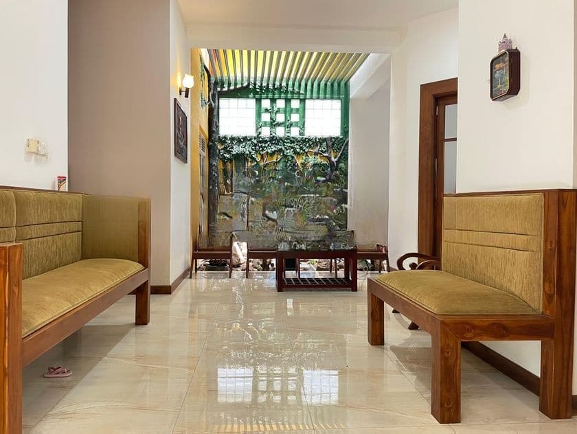 3 Storey 11BR House for Sale in Rajagiriya - EH357
