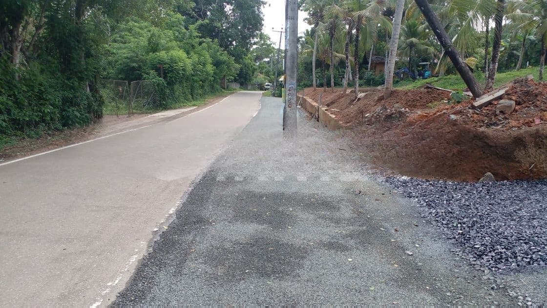 වැලිගම පාංචාලිය පාරට මුහුණලා ඉඩම්