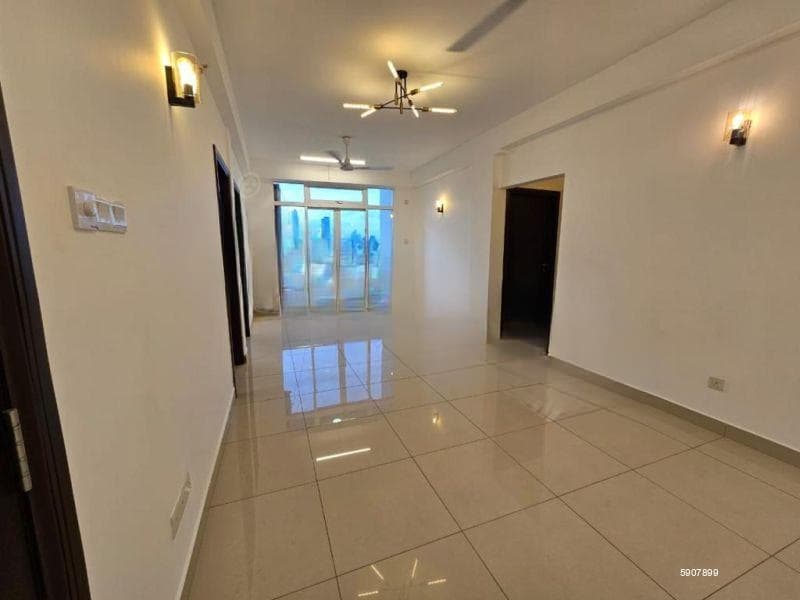 Spacious Sea View 3BR Apartment at Vishnu Residencies | Colombo 4 - Montri J