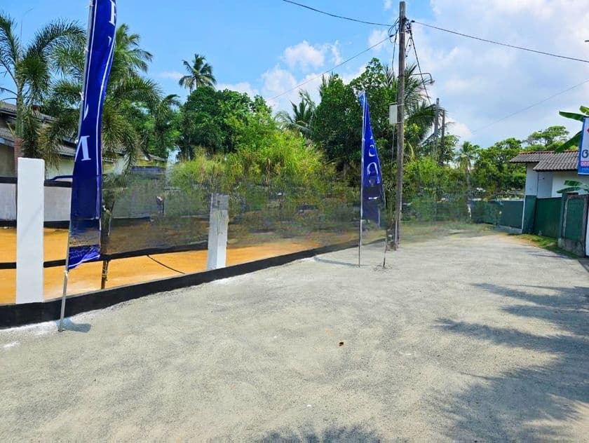 Walisara නගරයෙන් සියලු පහසුකම් සහිත සුපිරි ඉඩමක් විකිණීමට