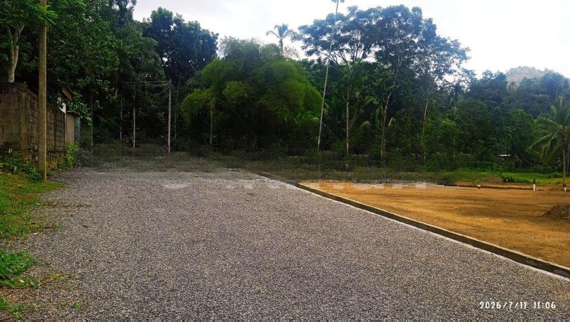 හයිලෙවල් එකට ලගම මීපෙ ඉඩම්