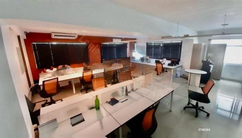 Commercial Building for Rent - Ethul Kotte (Main Road Facing) | LKR 1,600,000/Month + VAT (Negotiable) | (EM021JS)