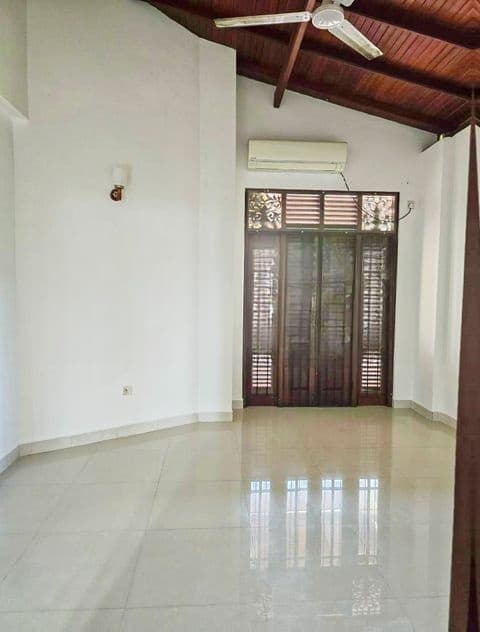 Luxury 5 Br House for Sale Kottawa