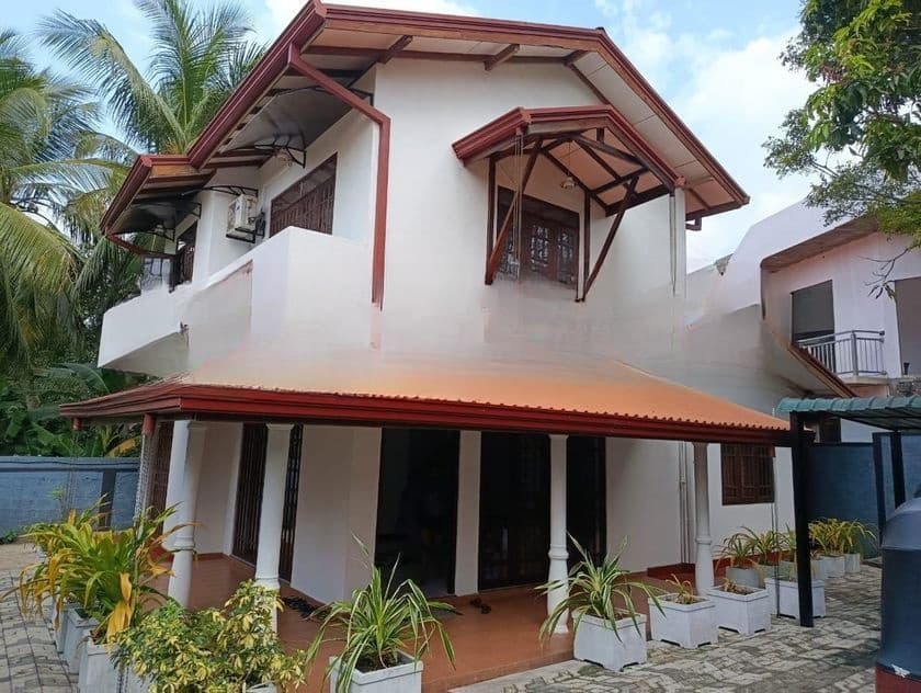Two Storey House for Sale in Malabe Ds10