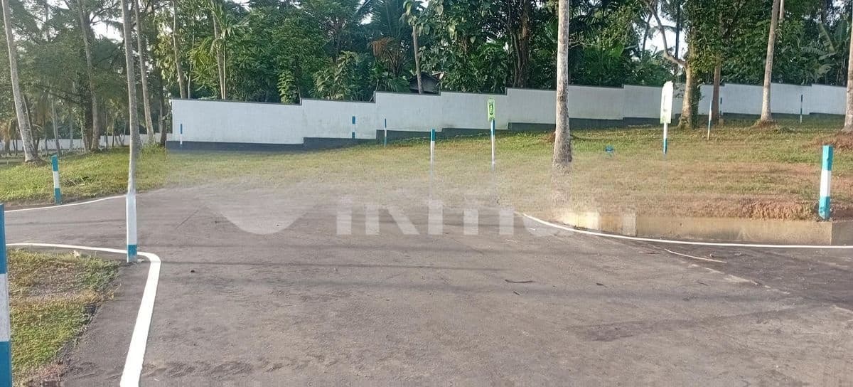 Land for Sale in Yakkala