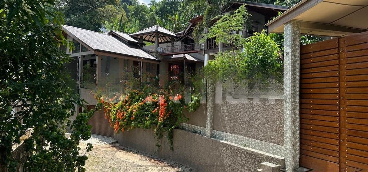 Fully Furnished House for Sale Nuweraeliya