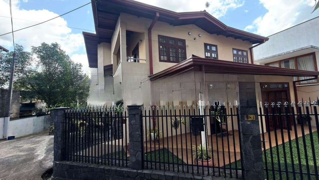 House for Sale – Prime Residential in Thalawathugoda