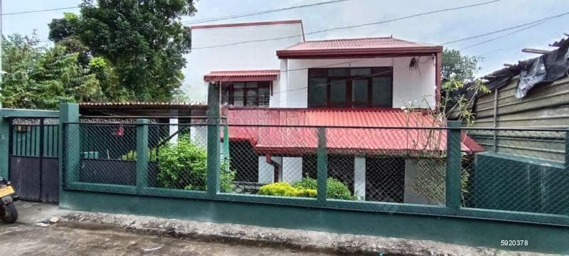 10 Perch 3BR Two-Storey House for Sale in Malabe | LKR 41 Mn (HS4720)