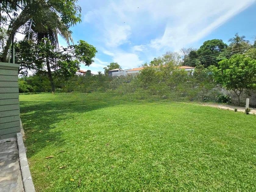 40P High Residential Bare Land For Sale In Thalawathugoda