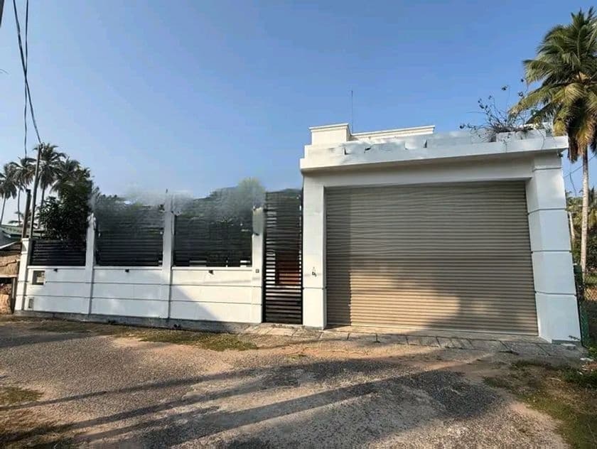 Modern newly built house rent in Negombo, Kandawala
