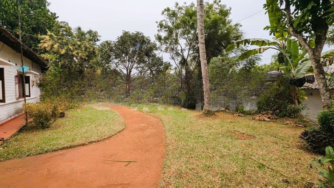 Land for Sale in Kadawatha