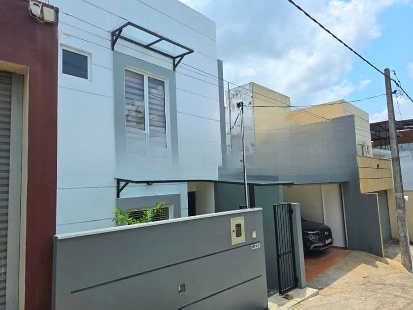 Luxury Home for Sale – Miriswaththa