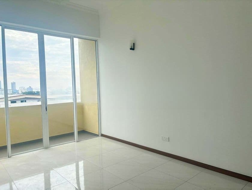 Apartment for Sale in Colombo 05