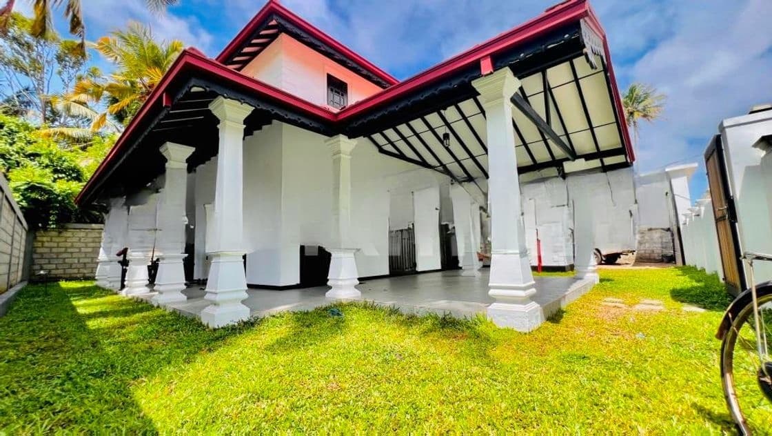 Spaciously Built Single Story House For Sale In Negombo Kadirana