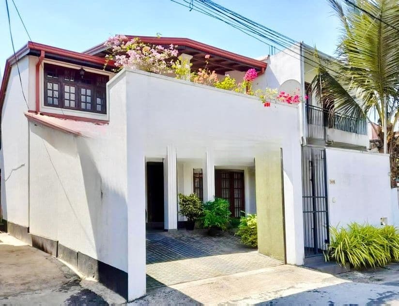 Modern 2-Story House for Sale – Prime Kalubowila Location