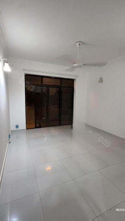 Spacious 3 BR Apartment rent in Colombo 4