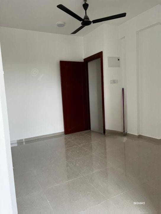 2 BR Apartment for sale in Athurugiriya