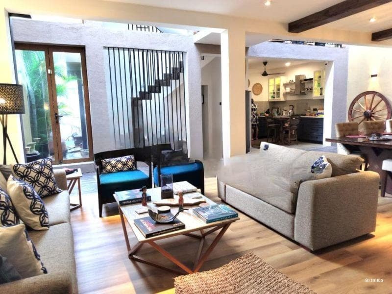4 Bedroom Luxury Furnished House for Sale – Colombo 05 | LKR 190,000,000 (EM164RK)