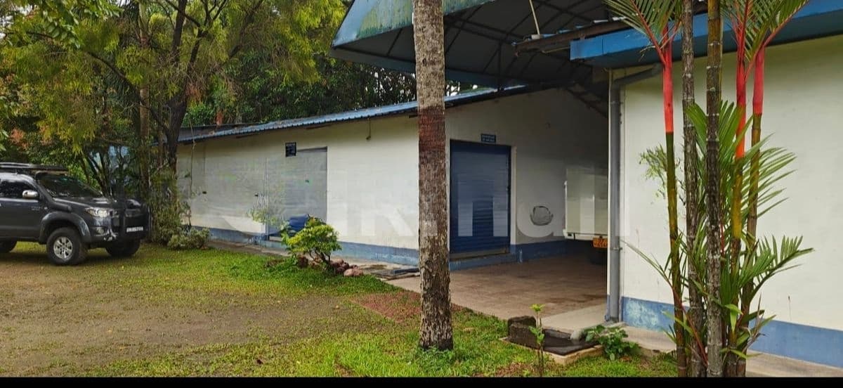 House & Two Warerhouses For Sale In Kelaniya - CH1729