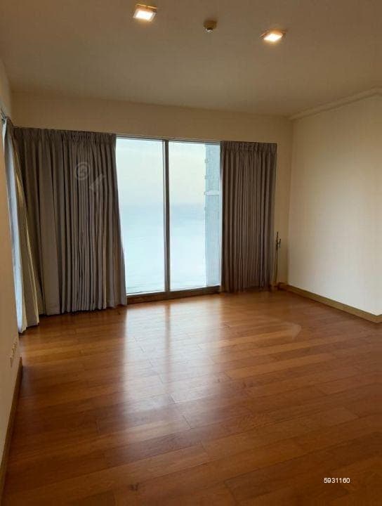 Luxury 3BR Apartment for Rent at OGF Residencies, Direct Sea view – Colombo 02