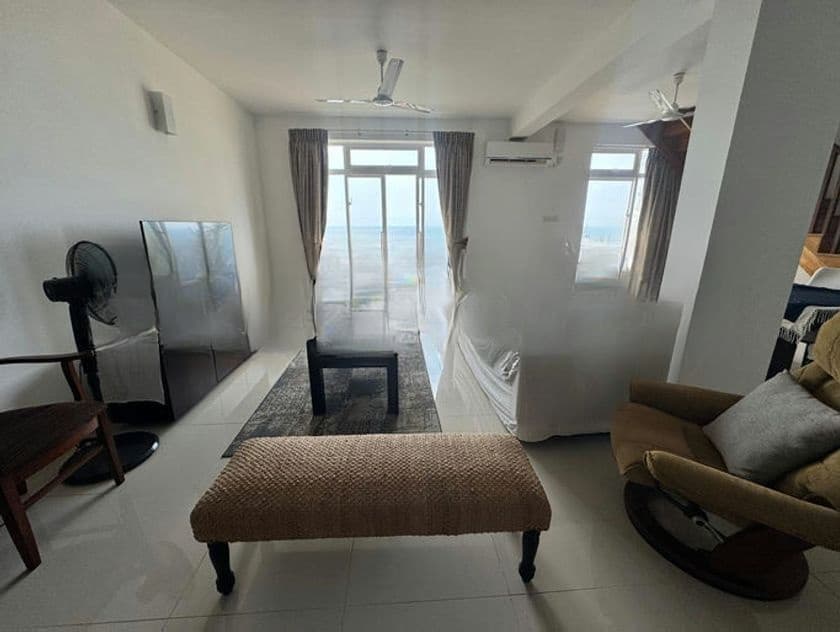 Vishnu Res - 04 Bedroom Apartment for Sale in Colombo 4 (A5260)