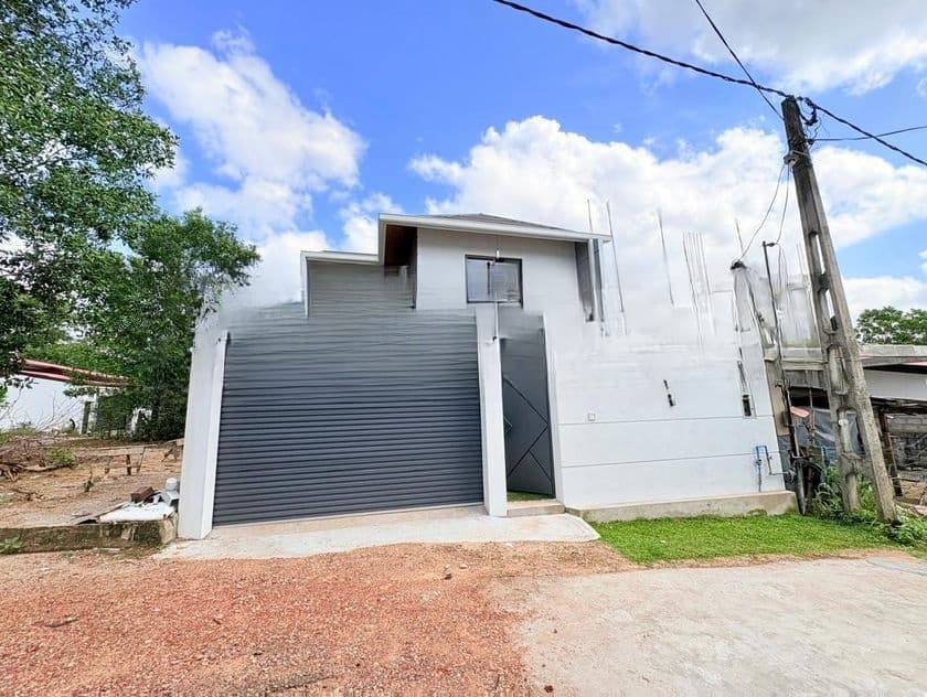 Luxury Brand New House for Sale in Athurugiriya