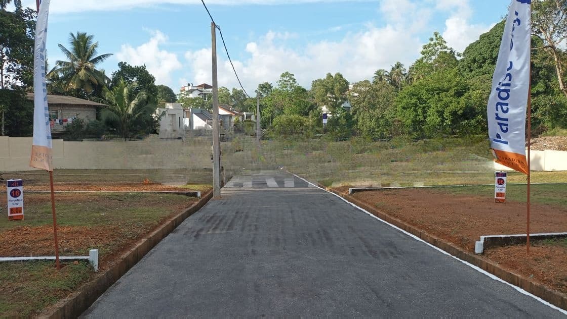 8 and 9 Perch Land Lots in Hokandara, Thalawathugoda Gated Community