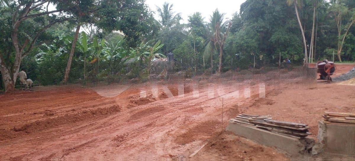 පදිංචියට වටිනා බිම් කොටස් විකිණීමට කඩවතට නුදුරින් වෑබඩ පාර