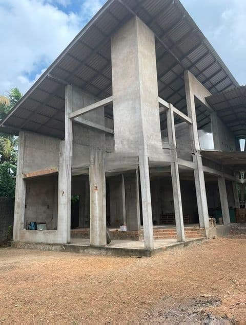 Prime Commercial Property with 2-Storey Building for Sale – Malabe Town
