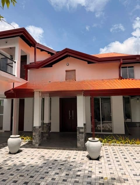 BRAND NEW TWO STOREY HOUSE FOR SALE IN KOTTAWA PILIYANDALA ROAD