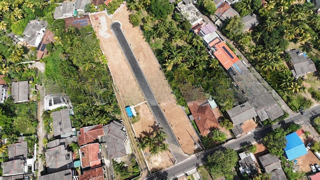 Valuable Land For Sale In Thalawathugoda - Kalalgoda