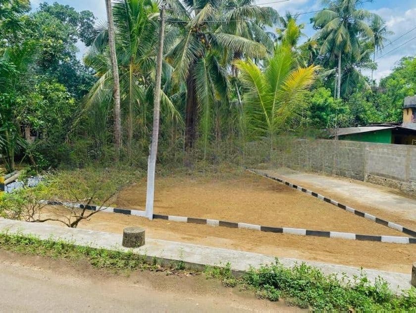 Athurugiriya Habarakada Land for Sale