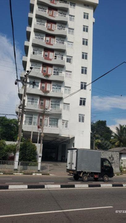 Almost Brand New 3 Bed 2 Bathrooms maids Bathroom - 54 Mn.
