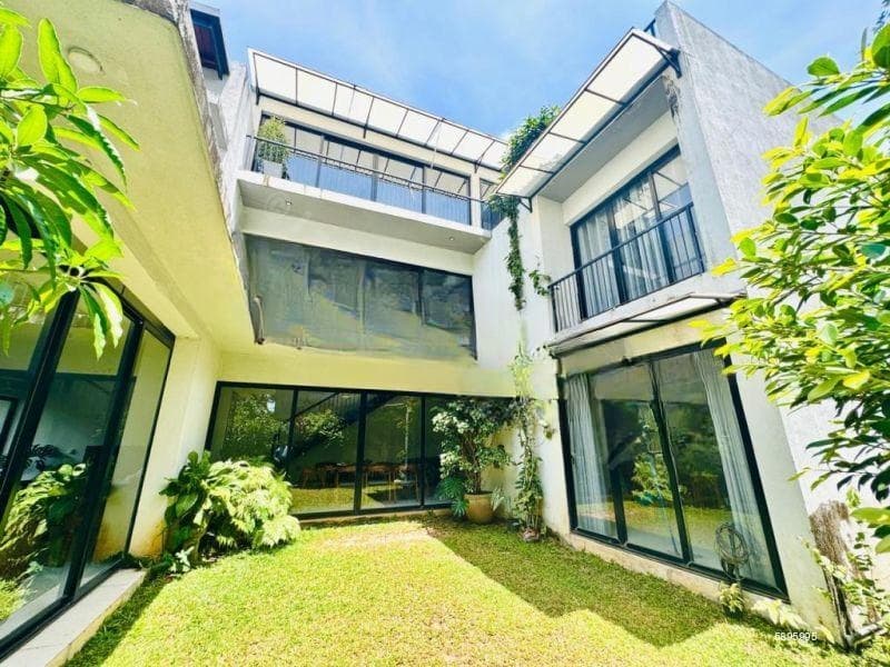 (SE1380) 🏡 Modern Architect-Designed House for Sale in Rajagiriya 🏡