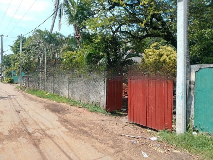 Land with House for Sale in Moratuwa