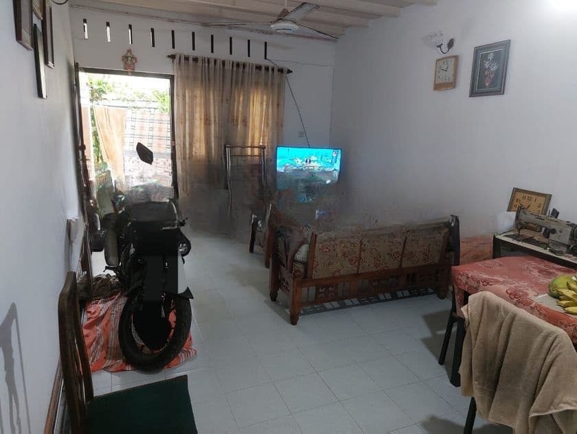 Colombo 8 Housing Scheme House Available For Sale.